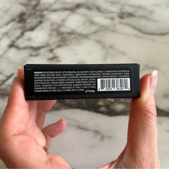 NEW Makeup by Mario Moisture Glow Plumping Lip Color - Barely Pink - Picture 3 of 6